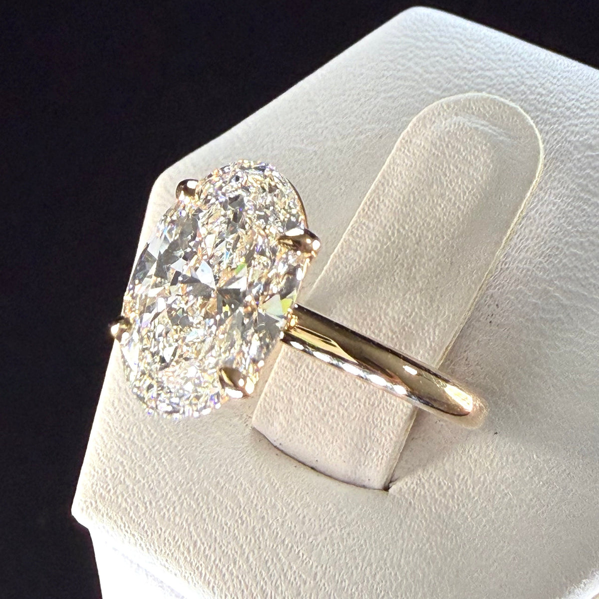 Oval Cut Lab-Grown Diamond Rings