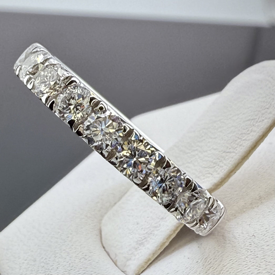 Round Diamond French Pavé Wedding Band | 1.75cttw | 14K White Gold 3mm