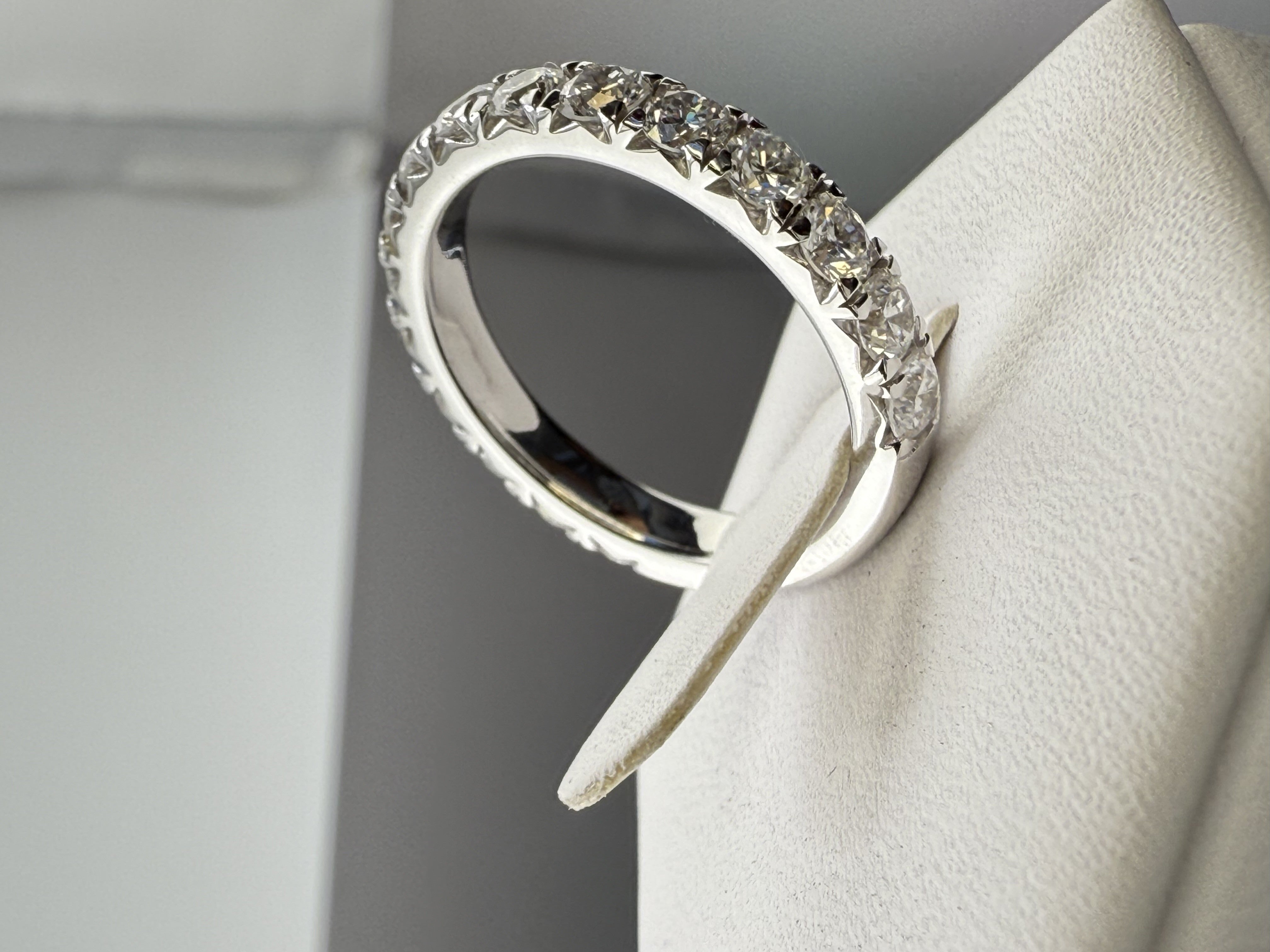 Round Diamond French Pavé Wedding Band | 1.75cttw | 14K White Gold 3mm