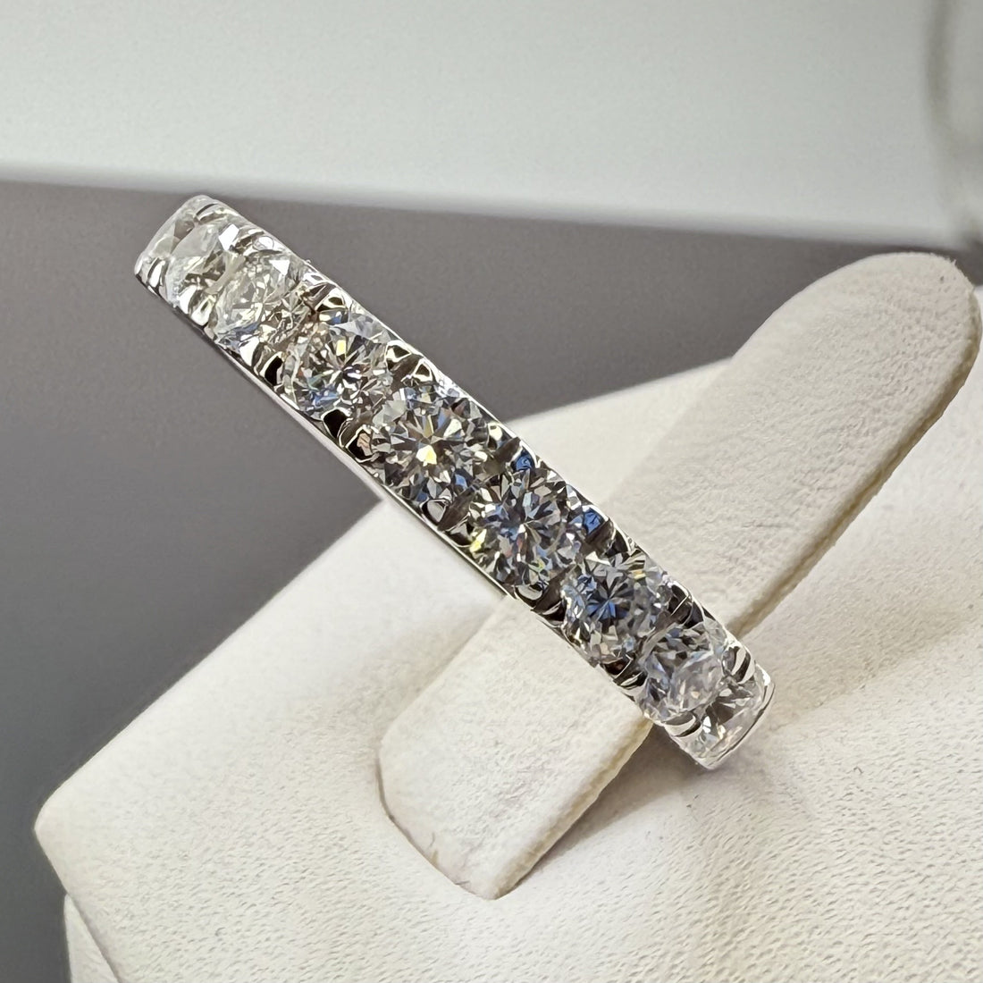 Round Diamond French Pavé Wedding Band | 1.75cttw | 14K White Gold 3mm