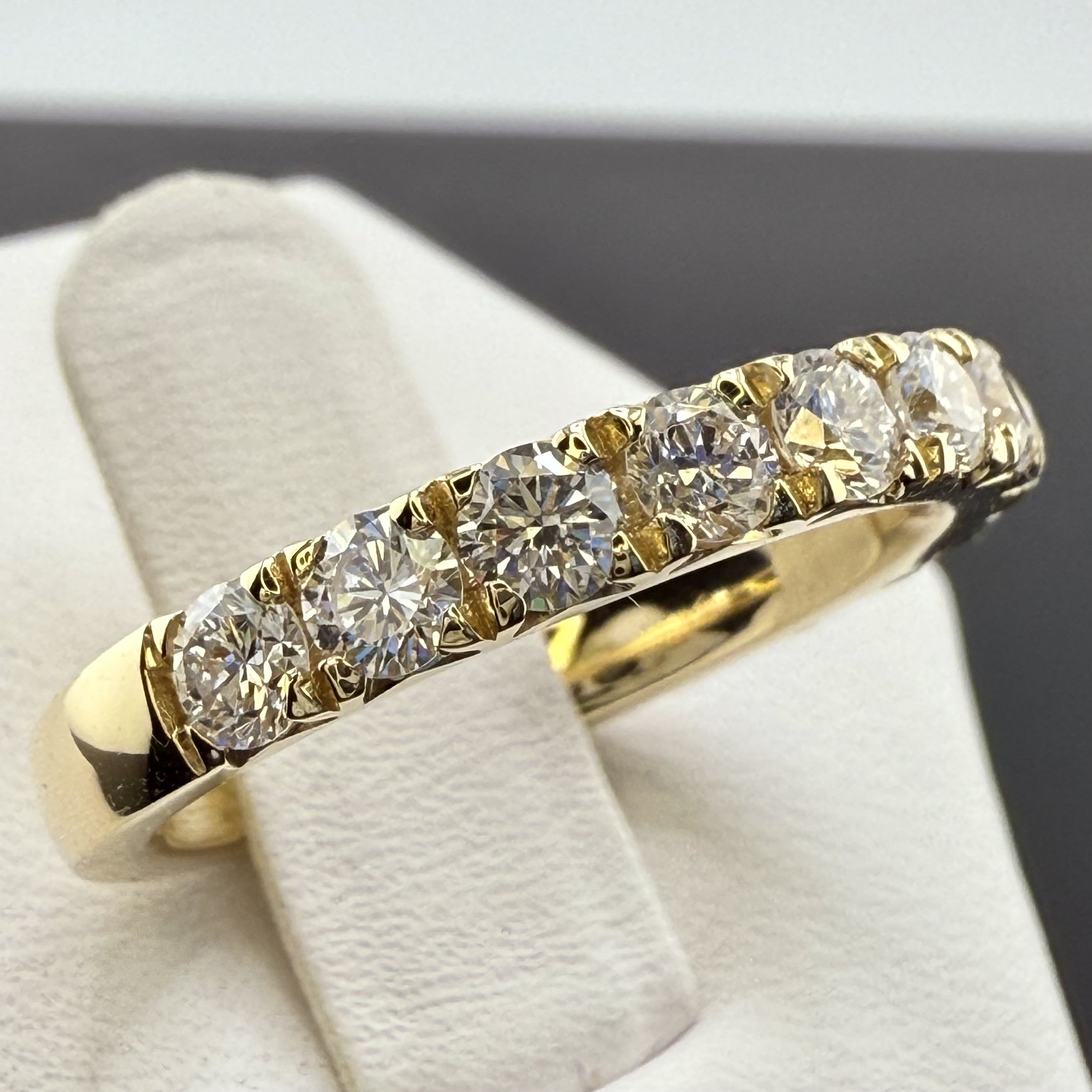 Round Diamond French Pavé Wedding Band | 1.75cttw | 14K Yellow Gold 3mm