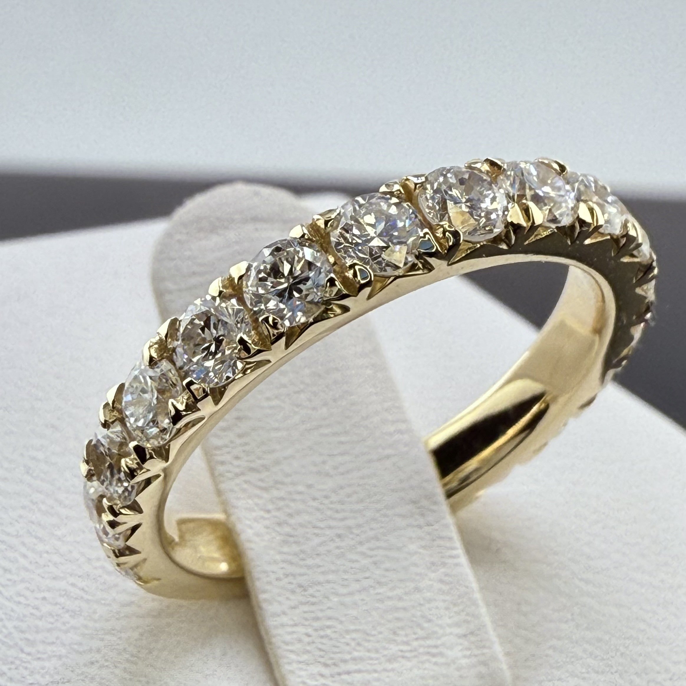 Round Diamond French Pavé Wedding Band | 1.75cttw | 14K Yellow Gold 3mm