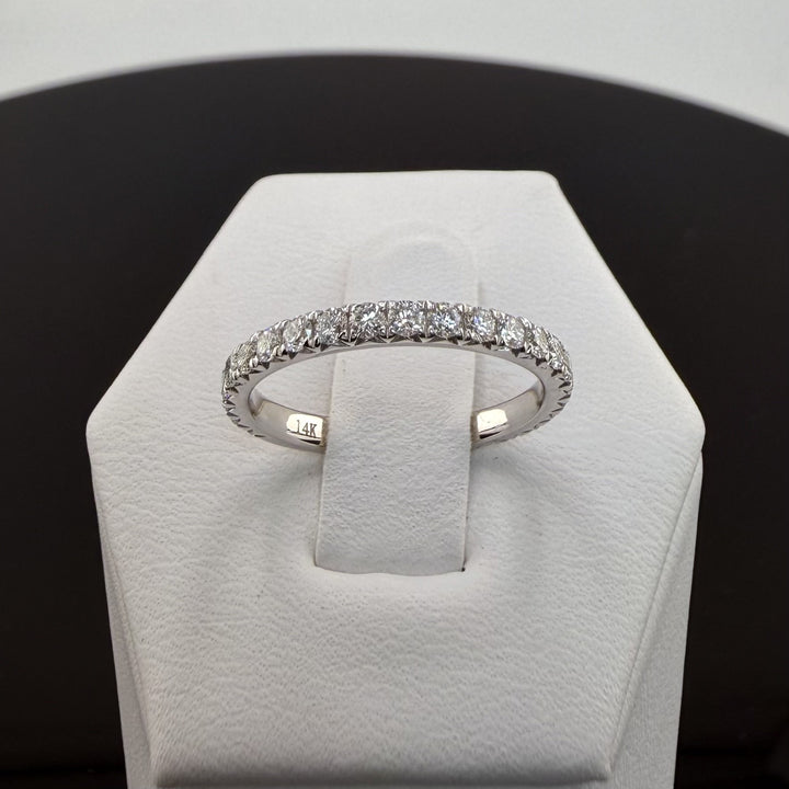 Round Diamond Pavé Wedding Band | .8cttw | 14K White Gold 2mm