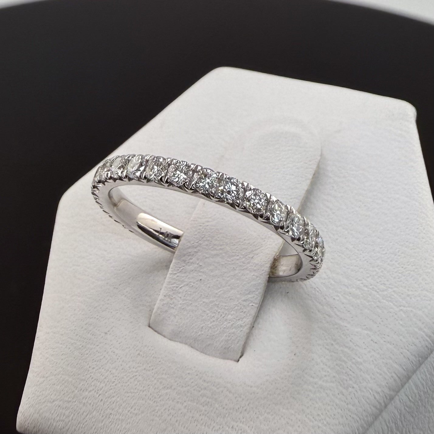 Round Diamond Pavé Wedding Band | .8cttw | 14K White Gold 2mm