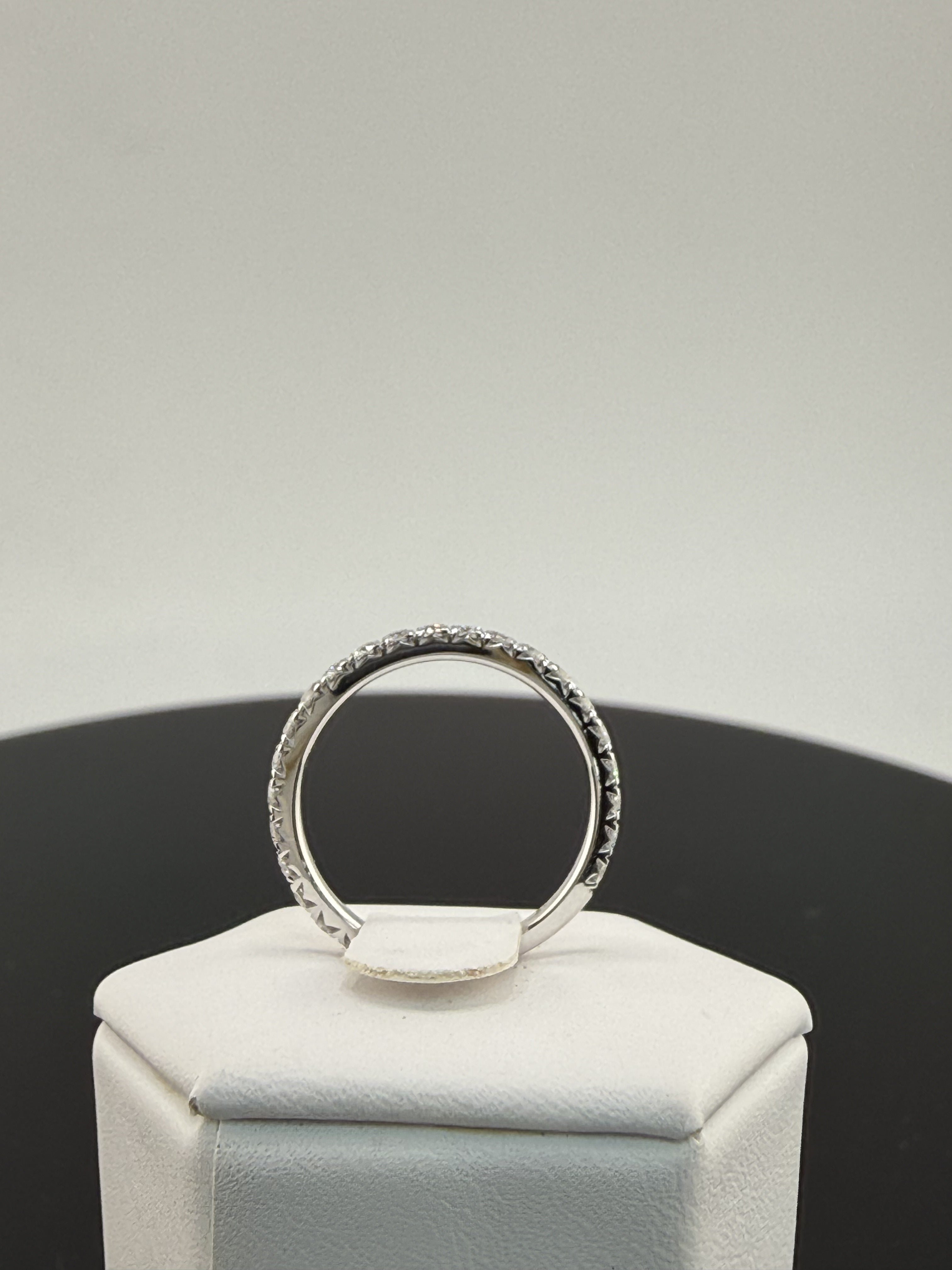 Round Diamond Pavé Wedding Band | .8cttw | 14K White Gold 2mm