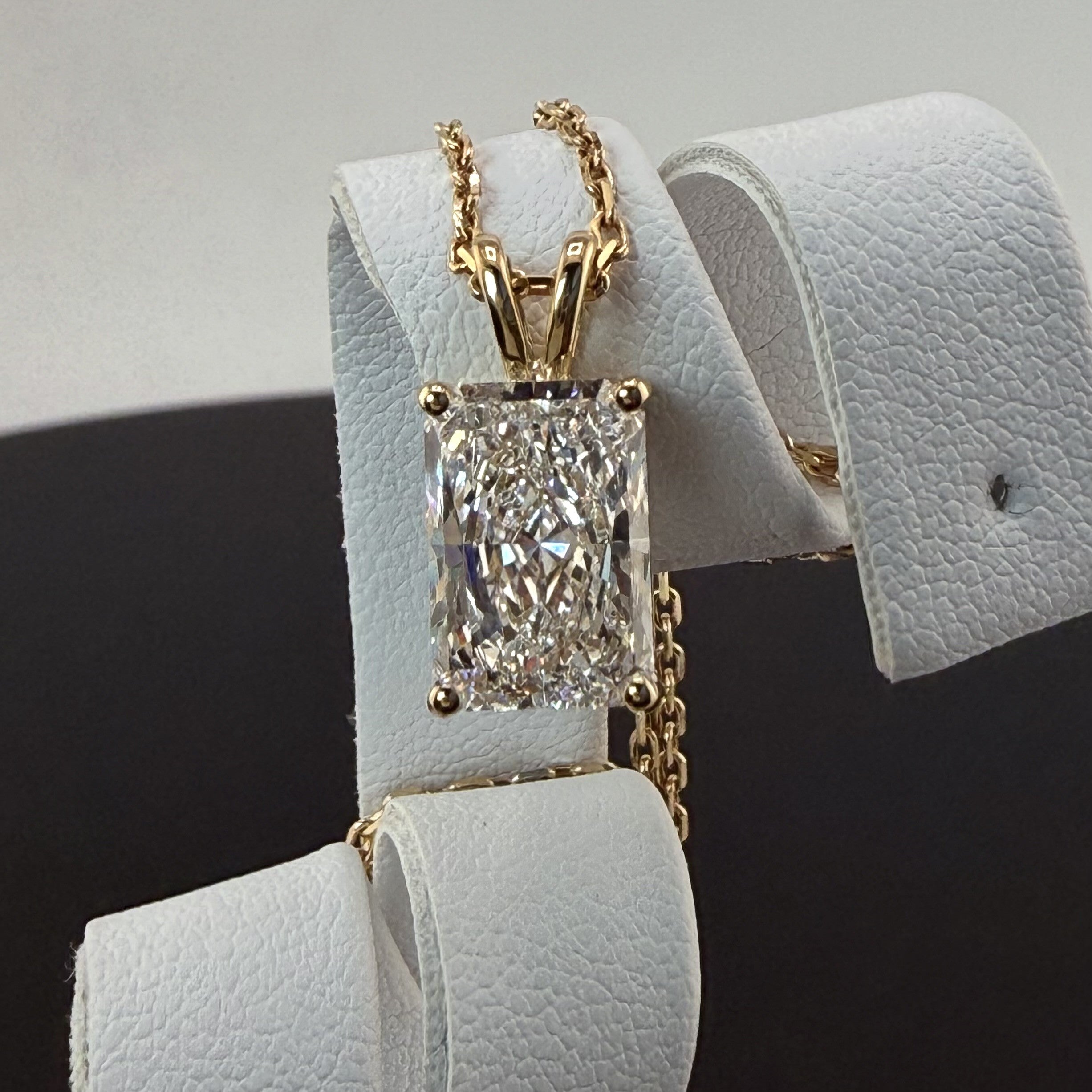 Radiant Cut Lab Grown Diamond Pendant Necklace | 3ct IGI Certified | 14K Yellow Gold 16"