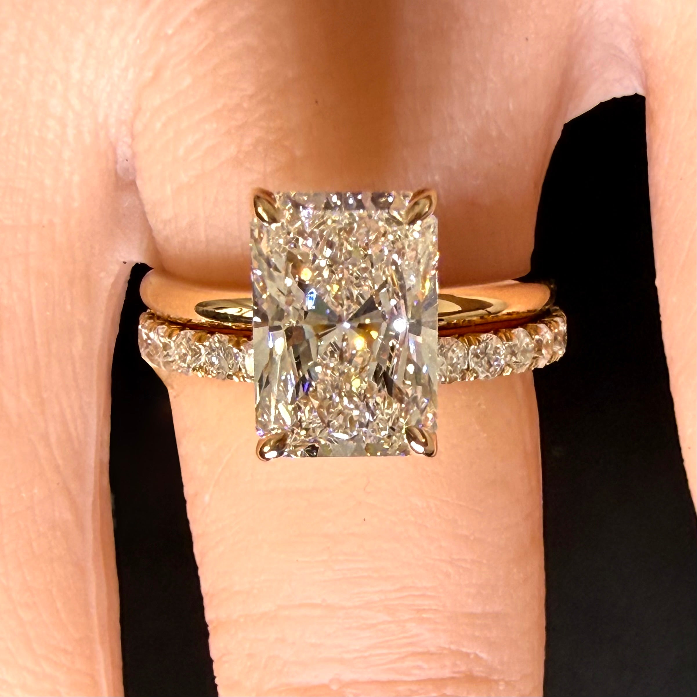 1.5 ct Radiant Cut Lab-Grown Diamond