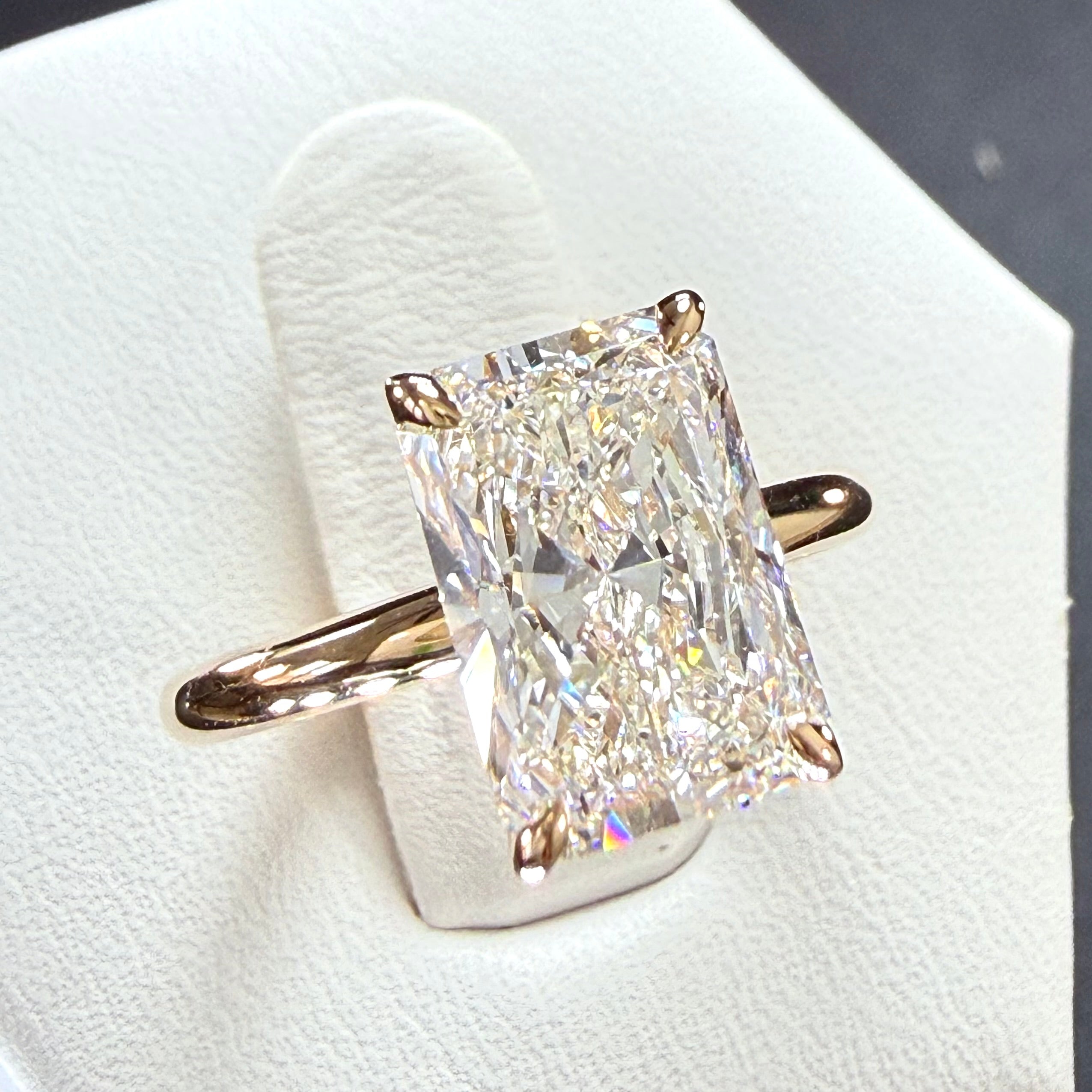 1.5 ct Radiant Cut Lab-Grown Diamond