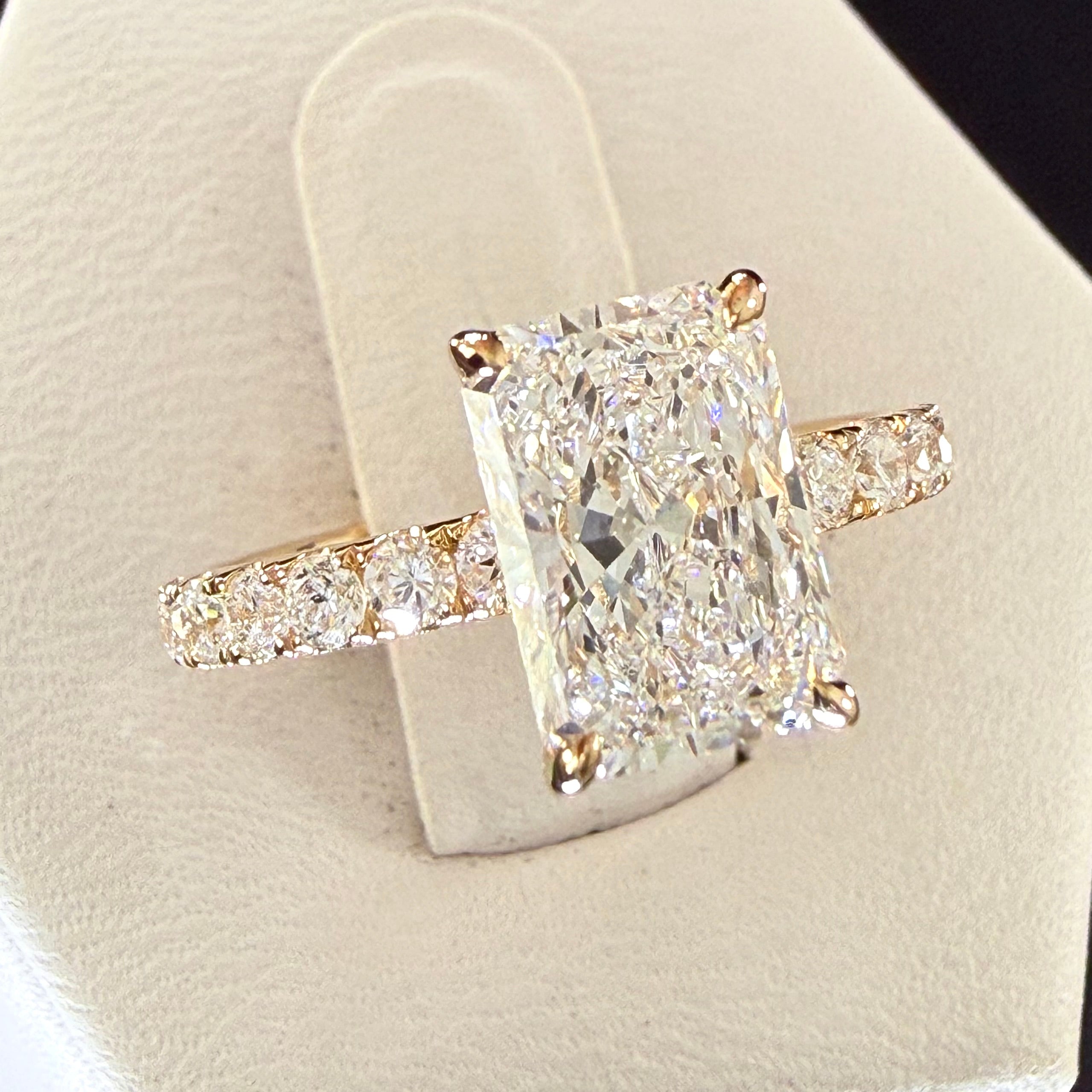 Radiant Cut Lab Grown Diamond Engagement Ring | 2.75ct IGI Certified | 14K Yellow Gold
