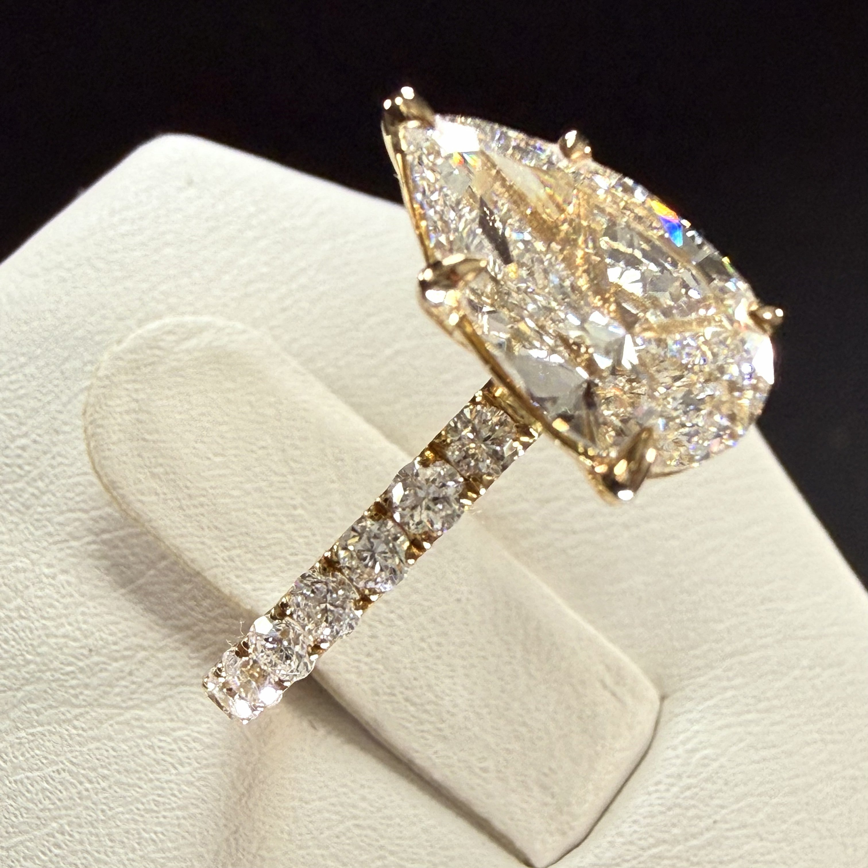 Pear Lab Grown Diamond Engagement Ring | 2ct IGI Certified | 14K Yellow Gold