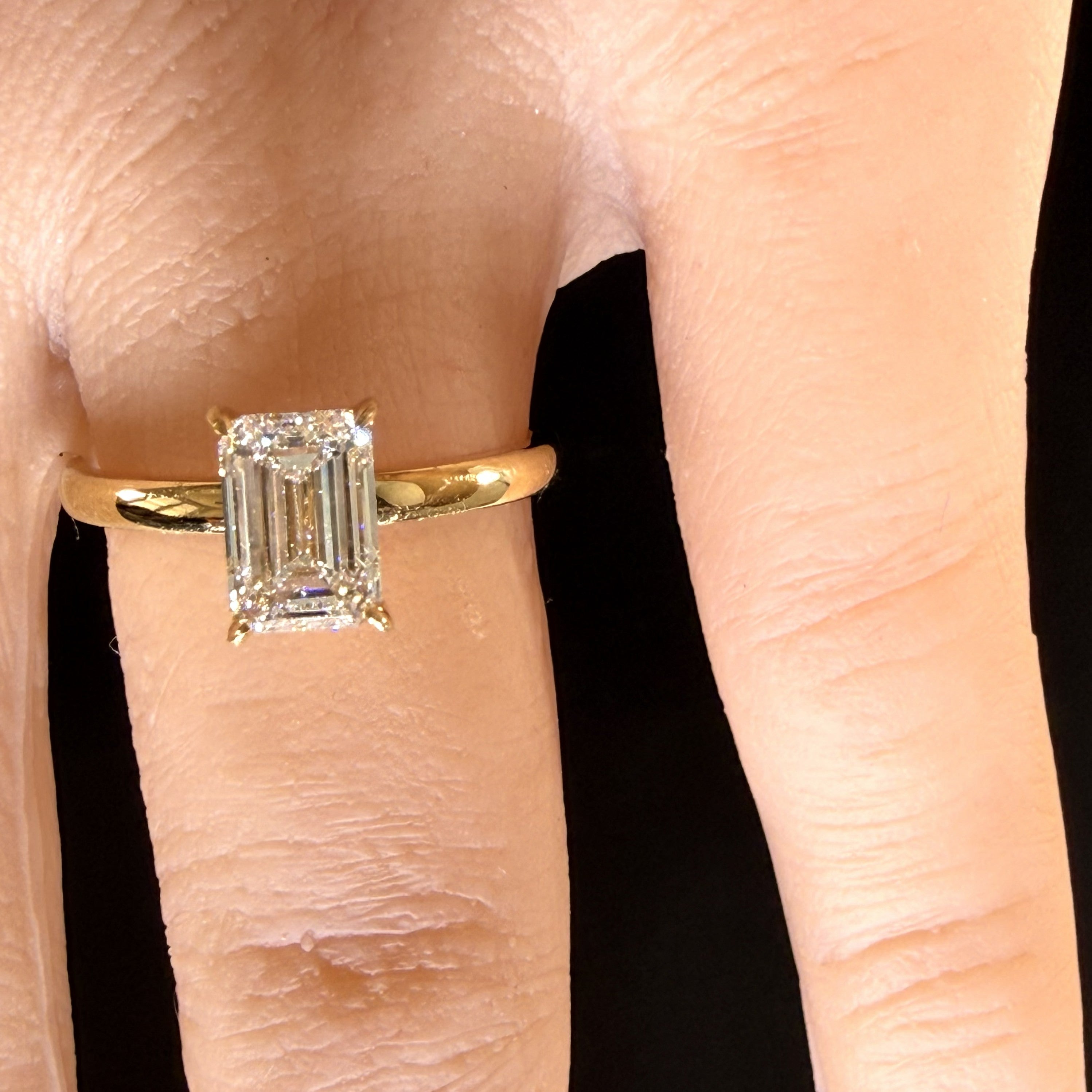 Elongated Emerald Cut Lab Grown Diamond Engagement Ring | 1.5ct IGI Certified | 14K Yellow Gold