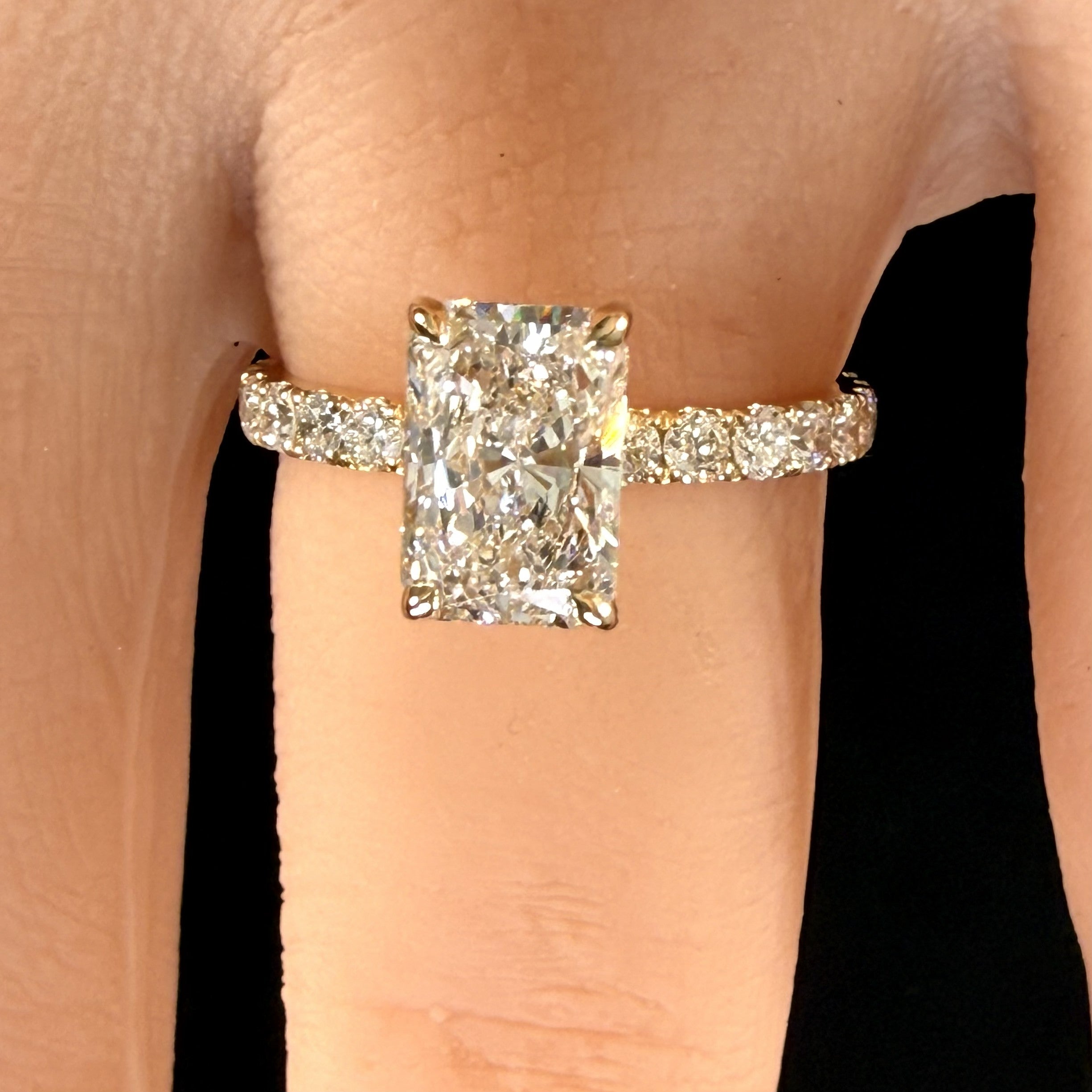 Radiant Cut Lab Grown Diamond Engagement Ring | 2.27ct IGI Certified | 14K Yellow Gold