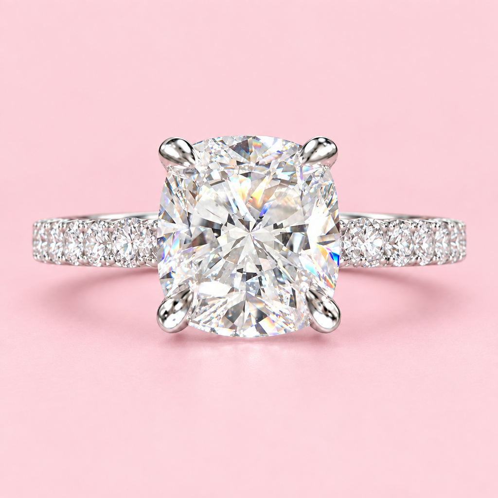 Cushion pavé white gold ring