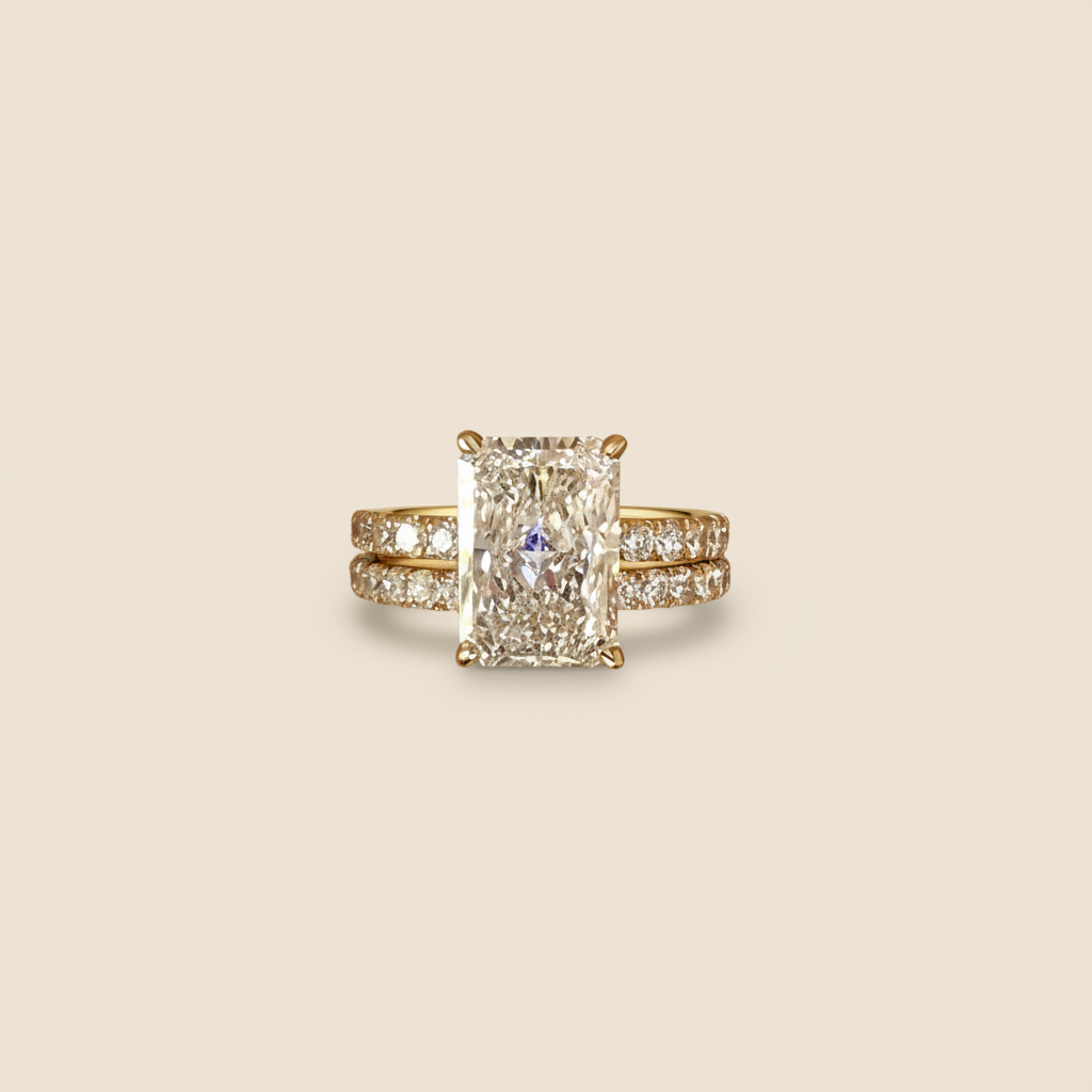 Radiant-cut diamond pavé band detail
