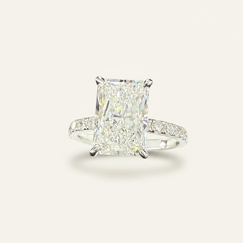Radiant-cut diamond ring band detail