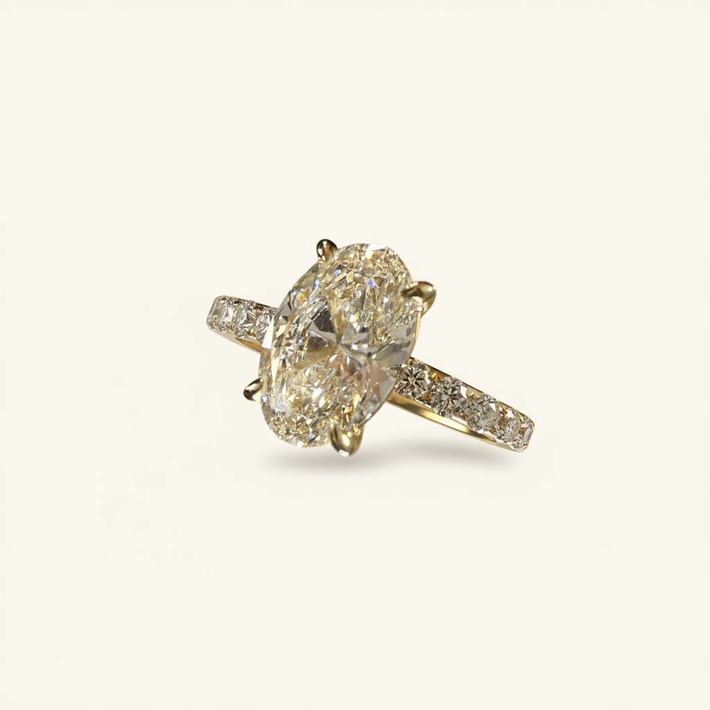14K yellow gold oval diamond ring detail